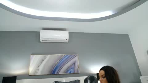 Snapshot of sophiejoulia chatting on January 2025 05:15:01 PM Sophie online show from January 2025 05:15:01 PM