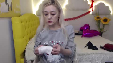 sophiekittyy online show from February 2025 07:24:02 AM
