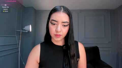 Sophie online show from November 2025 11:04:02 PM