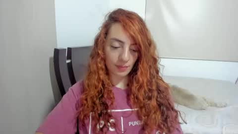 Sophia online show from October 2025 04:04:02 AM