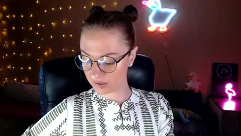 Snapshot of sophieleroux chatting on April 2026 11:49:01 AM sophieleroux online show from April 2026 11:49:01 AM