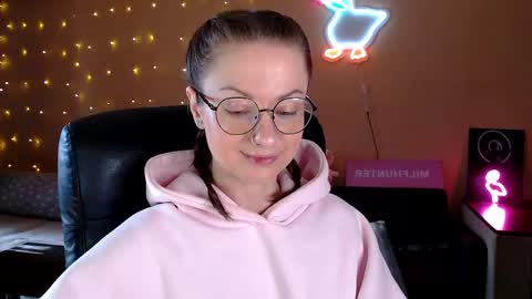 Snapshot of sophieleroux chatting on May 2026 01:52:01 PM sophieleroux online show from May 2026 01:52:01 PM