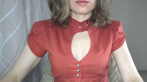 Snapshot of sophiemisss chatting on June 2026 06:52:02 AM Sophiemisss online show from June 2026 06:52:02 AM