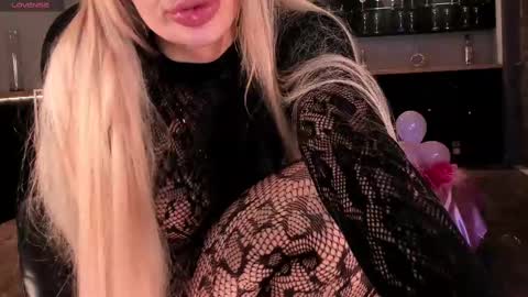 Sophie  Palmer online show from February 2025 05:03:02 PM