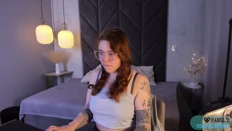 Snapshot of sophiepure chatting on October 2025 09:04:01 PM Sophie online show from October 2025 09:04:01 PM