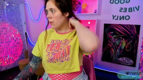 Sophie online show from February 2026 02:02:01 PM