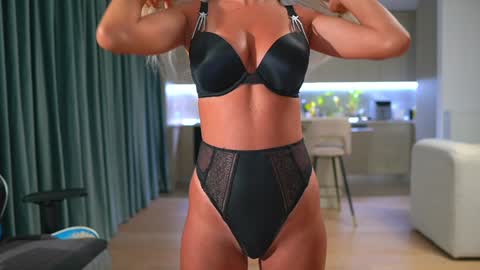       online show from September 2025 04:56:01 PM