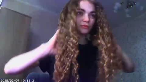 Sophie and my bestie Mandy    online show from February 2025 11:55:01 AM