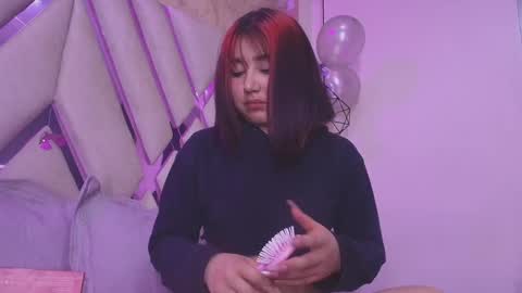   Sophie  online show from September 2025 01:54:02 PM