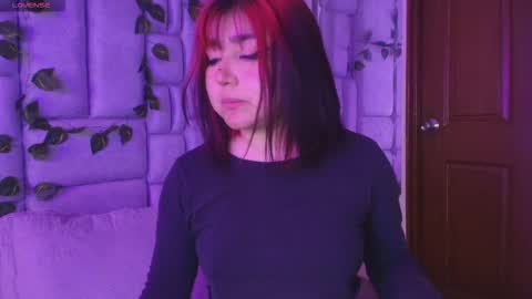   Sophie  online show from September 2025 12:18:02 PM