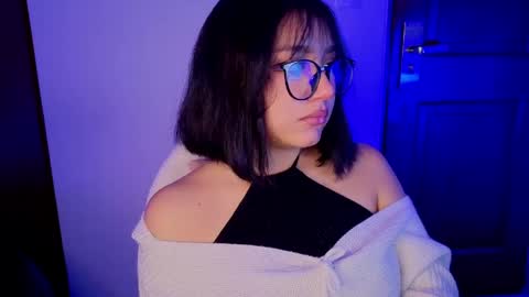   Sophie  online show from June 2026 06:58:02 PM