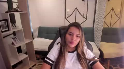 sophiewatson_ online show from July 2026 01:57:01 PM