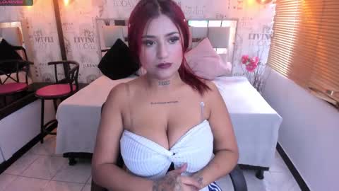 Snapshot of sophiia_13 chatting on September 2025 01:22:01 PM Sofi online show from September 2025 01:22:01 PM