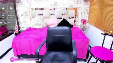 Snapshot of sophiia_13 chatting on September 2025 12:49:02 PM Sofi online show from September 2025 12:49:02 PM