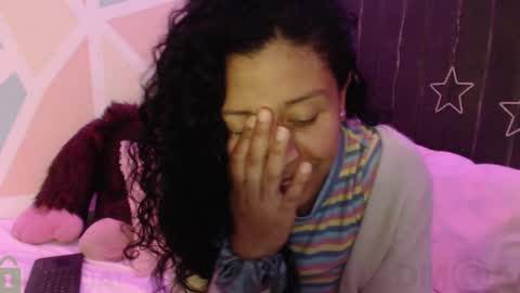 Snapshot of sophiia_dreams chatting on February 2025 02:06:02 AM Sophia this is not my real name online show from February 2025 02:06:02 AM