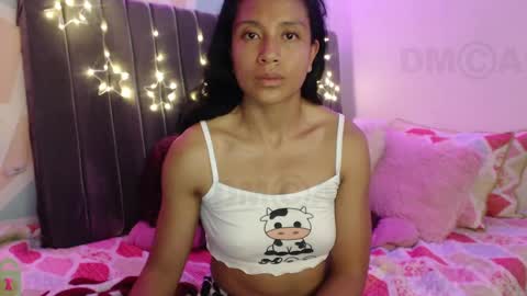 Snapshot of sophiia_dreams chatting on March 2025 01:55:02 AM Sophia this is not my real name online show from March 2025 01:55:02 AM