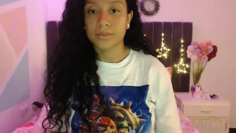 Snapshot of sophiia_dreams chatting on September 2025 10:42:02 PM Sophia this is not my real name online show from September 2025 10:42:02 PM