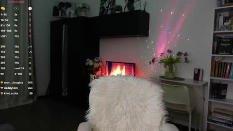 Snapshot of sophisticated_me chatting on March 2025 12:00:02 AM Beatrice call me Bea online show from March 2025 12:00:02 AM