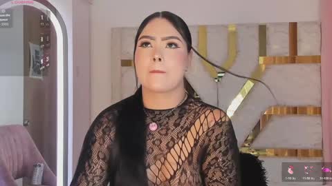 Snapshot of sophy_champagne chatting on June 2026 01:07:02 AM sophy online show from June 2026 01:07:02 AM