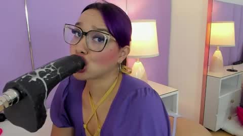 Snapshot of sophyruiz_ chatting on October 2025 11:51:02 AM Sophy online show from October 2025 11:51:02 AM