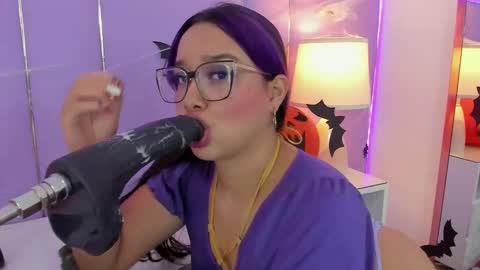 Snapshot of sophyruiz_ chatting on October 2025 12:06:01 PM Sophy online show from October 2025 12:06:01 PM