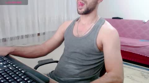 luis online show from October 2025 10:10:01 PM