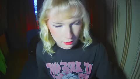 soska_albinosk online show from February 2026 02:24:02 PM
