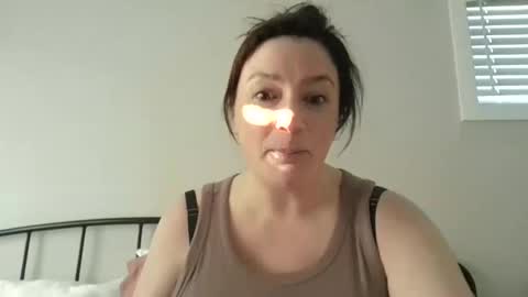 Snapshot of sotamom chatting on April 2026 11:07:02 PM NaughtyMommy online show from April 2026 11:07:02 PM