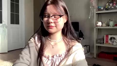 lily online show from October 2025 05:30:01 AM
