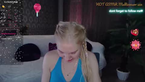 Lisa online show from September 2025 04:56:02 AM