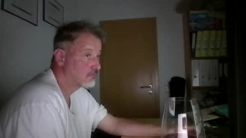 Snapshot of soundshark1974 chatting on July 2026 10:08:02 PM Soundshark online show from July 2026 10:08:02 PM
