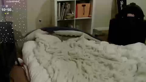 Bunnydathug online show from October 2025 09:21:02 AM