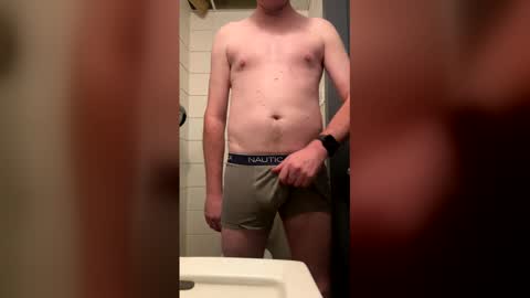 Snapshot of southernblueyes chatting on April 2026 05:55:01 PM Southernblueyes online show from April 2026 05:55:01 PM