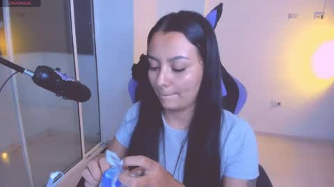 Lili online show from April 2026 01:42:02 AM