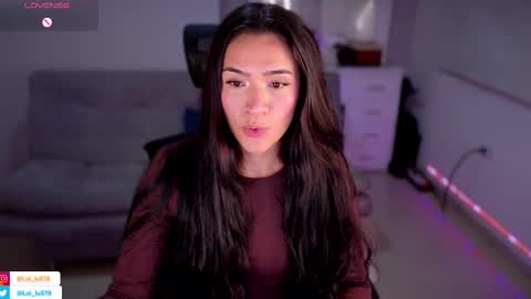 Luisa    online show from March 2025 03:11:01 AM