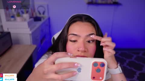 Luisa    online show from November 2025 11:46:01 PM