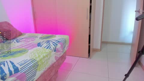 Instagram Soyamandaa  1 online show from January 2025 08:47:01 PM