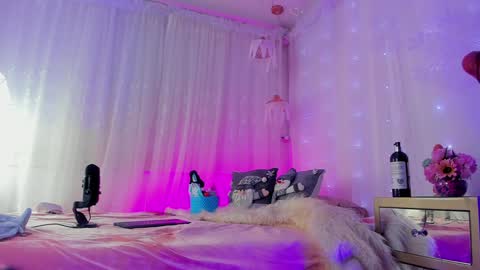 Snapshot of soyemi_ chatting on January 2025 01:42:02 AM 25 online show from January 2025 01:42:02 AM