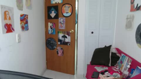 Nana Bela  online show from November 2025 08:40:02 PM