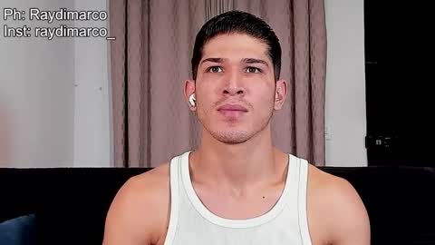 Snapshot of soyraydimarco_ chatting on October 2025 10:30:01 PM RayDimarco  independent model online show from October 2025 10:30:01 PM