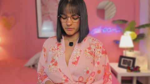 Aleja online show from February 2026 05:50:01 AM