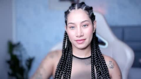 brisa  s online show from November 2025 04:07:02 PM