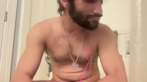 Snapshot of spacecase843 chatting on January 2025 03:16:02 PM TrndSettrz online show from January 2025 03:16:02 PM