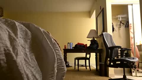 Snapshot of spacecase843 chatting on January 2025 11:26:01 PM TrndSettrz online show from January 2025 11:26:01 PM