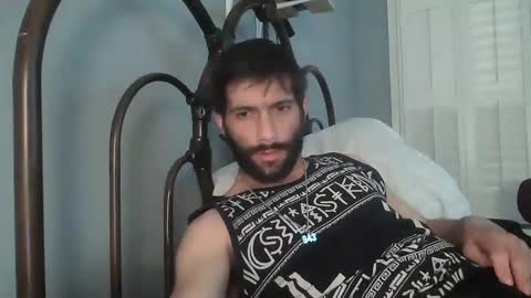 Snapshot of spacecase843 chatting on March 2025 05:20:02 AM TrndSettrz online show from March 2025 05:20:02 AM