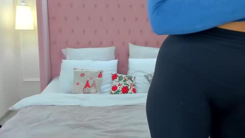 Julia online show from January 2025 06:10:02 PM