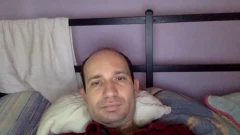 Snaiky online show from December 2025 12:14:02 PM