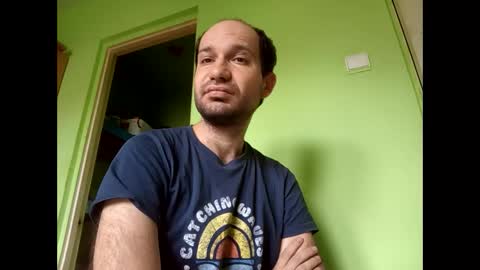 Snaiky online show from February 2026 12:02:01 PM