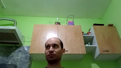 Snaiky online show from February 2026 11:17:01 PM