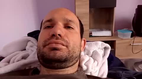 Snaiky online show from April 2026 11:37:01 AM